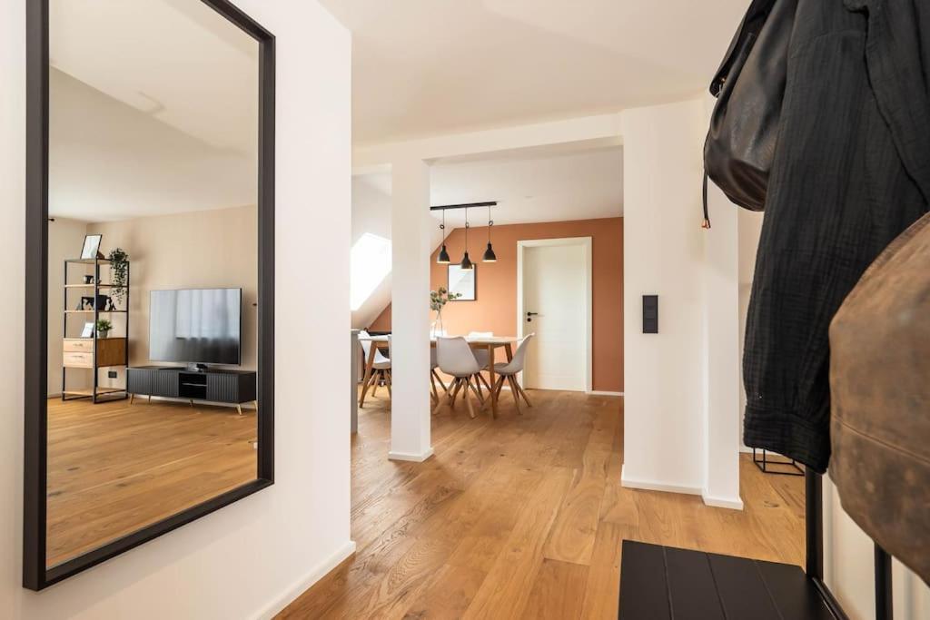Luxury Apartment On The Rhein 부징겐엠호크리엔 외부 사진