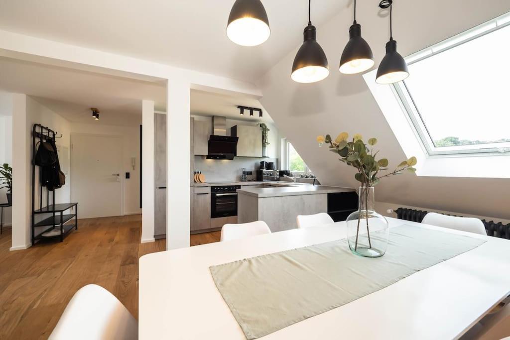Luxury Apartment On The Rhein 부징겐엠호크리엔 외부 사진