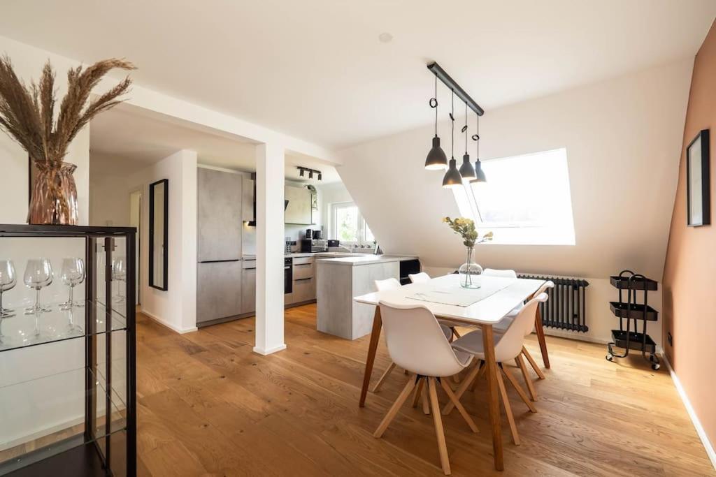 Luxury Apartment On The Rhein 부징겐엠호크리엔 외부 사진